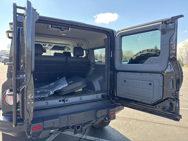 2025 INEOS Grenadier Fieldmaster Edition