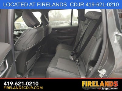 2026 Jeep Grand Cherokee Laredo