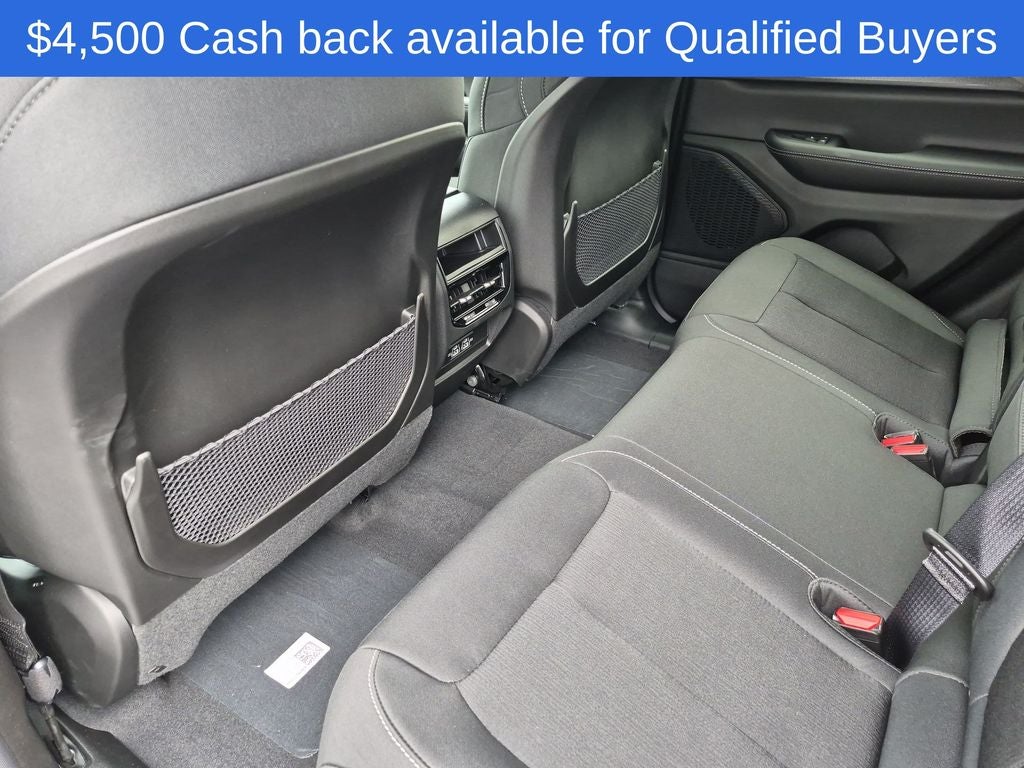 2026 Jeep Grand Cherokee Laredo