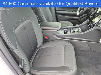 2026 Jeep Grand Cherokee Laredo