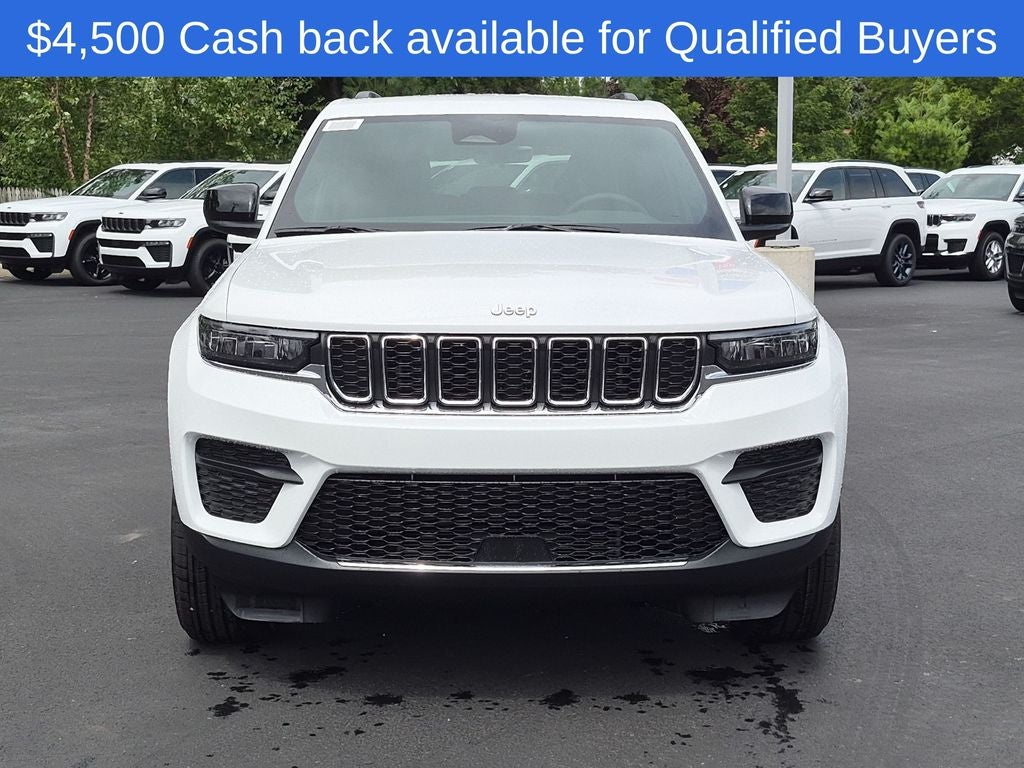 2026 Jeep Grand Cherokee Laredo