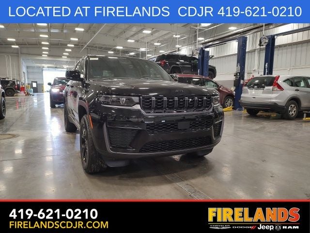 2026 Jeep Grand Cherokee Laredo