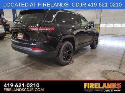 2026 Jeep Grand Cherokee Laredo