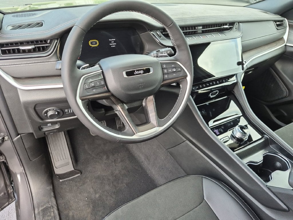2026 Jeep Grand Cherokee Altitude