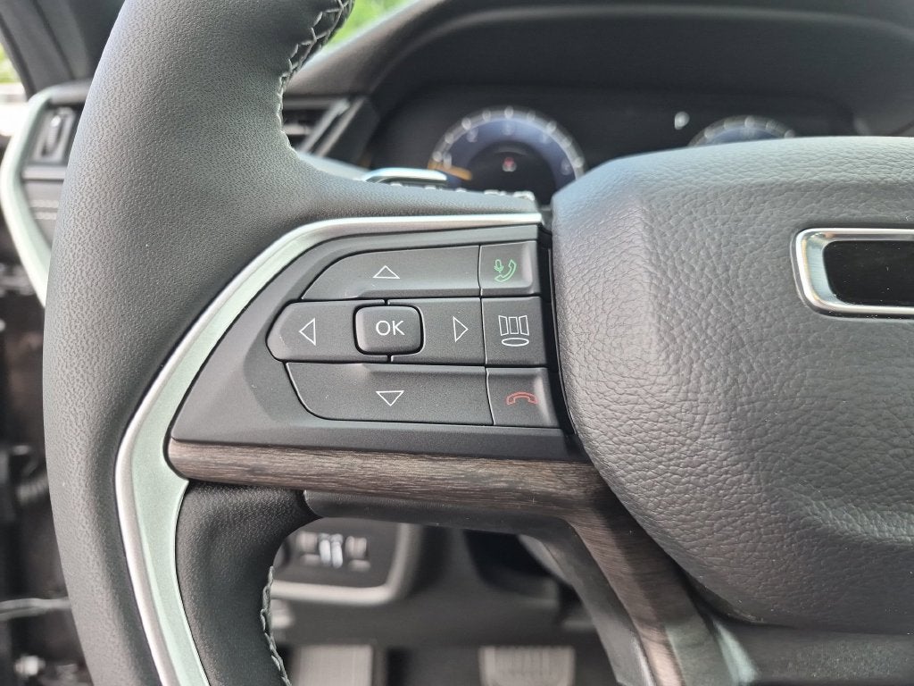 2026 Jeep Grand Cherokee Altitude