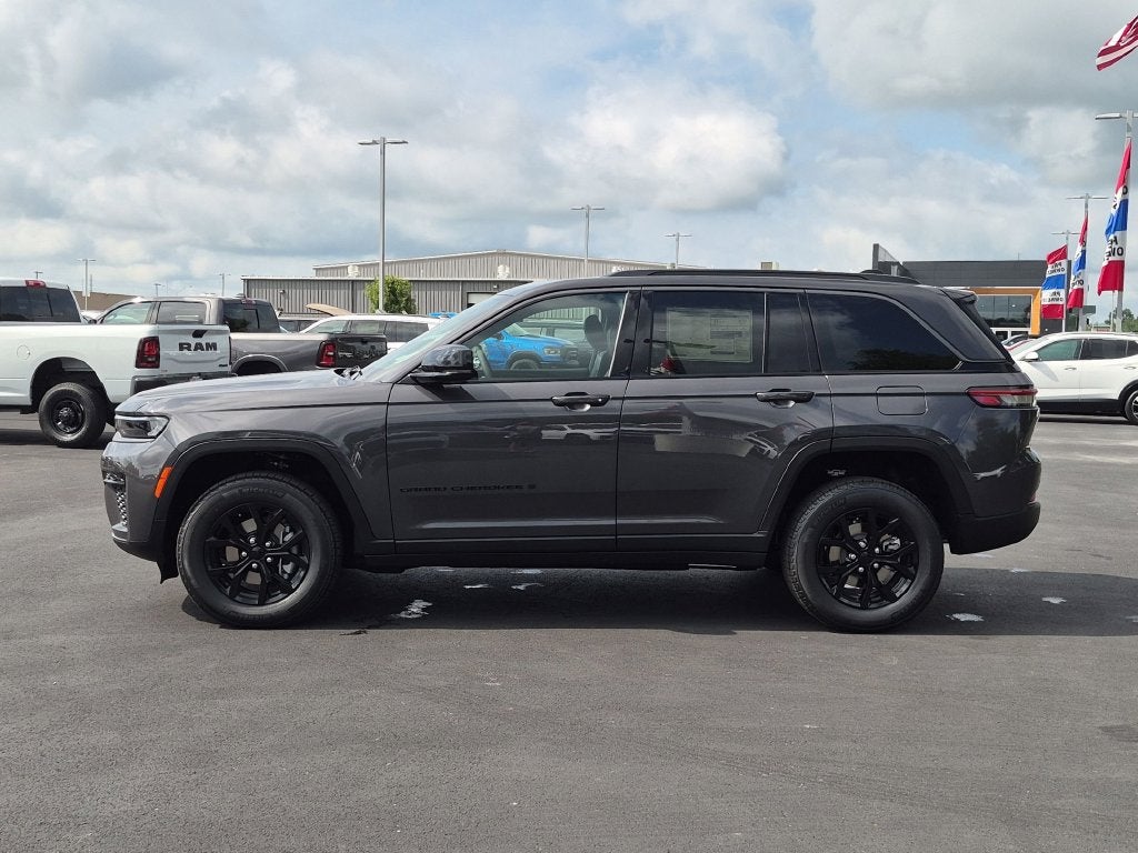 2026 Jeep Grand Cherokee Altitude