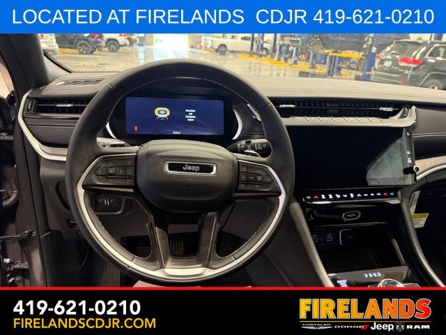 2026 Jeep Grand Cherokee Laredo