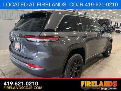 2026 Jeep Grand Cherokee Laredo
