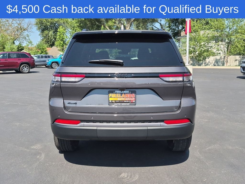 2026 Jeep Grand Cherokee Laredo Altitude