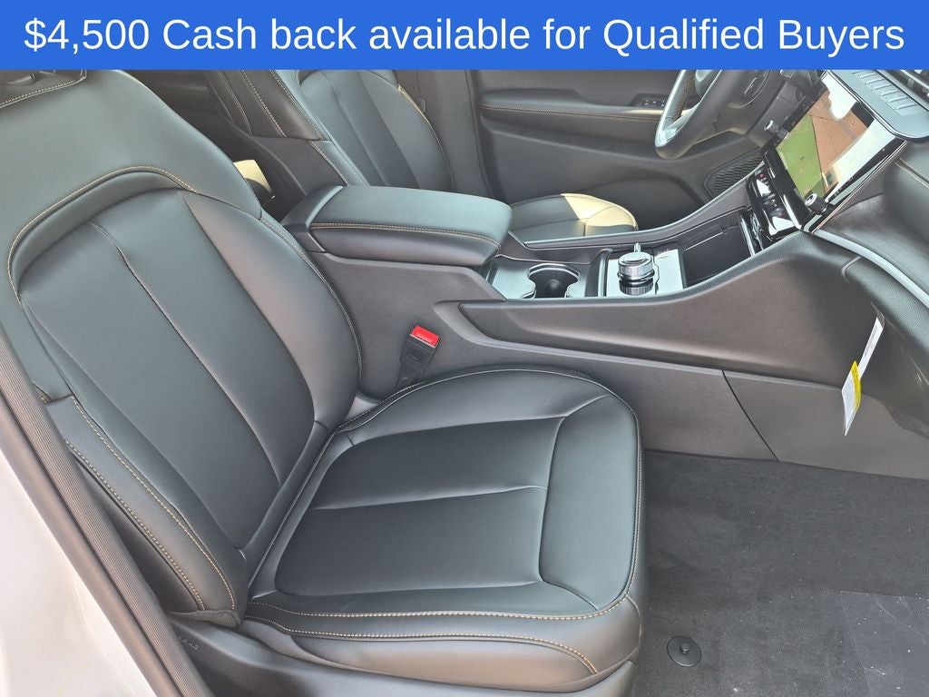 2026 Jeep Grand Cherokee Base