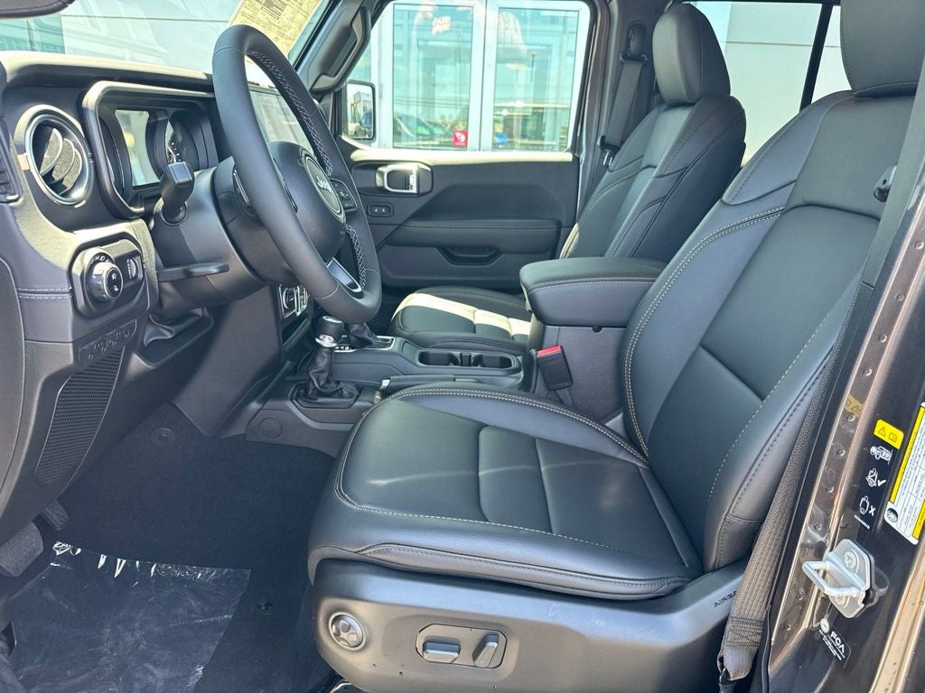 2026 Jeep Gladiator Sahara