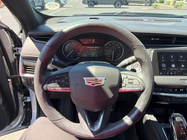 2022 Cadillac XT4 Sport