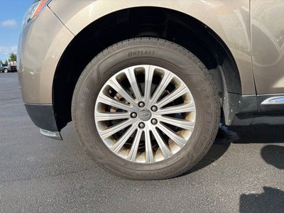 2012 Lincoln MKX Base