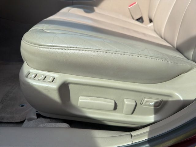 2003 Toyota Avalon XLS