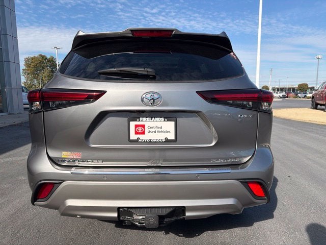 2026 Toyota Highlander Hybrid Platinum