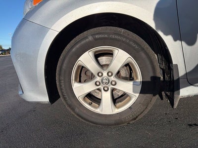 2020 Toyota Sienna LE 8 Passenger