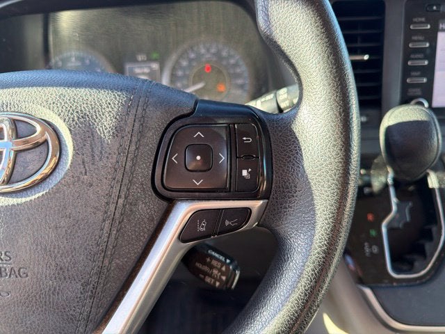 2020 Toyota Sienna LE 8 Passenger