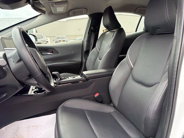 2025 Toyota Prius XLE