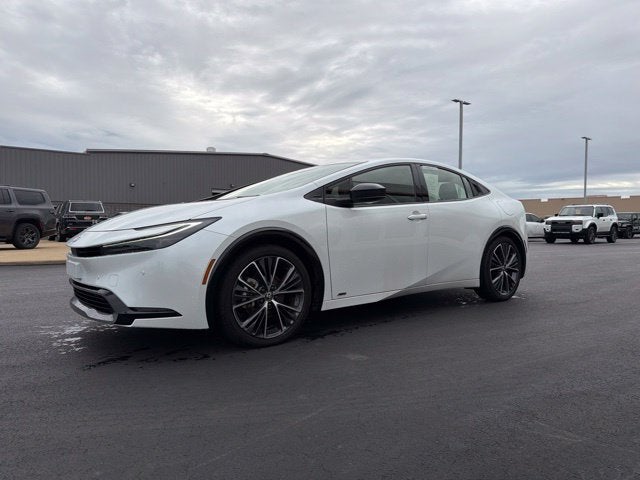 2025 Toyota Prius XLE