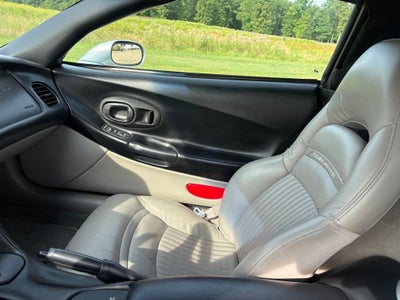 2001 Chevrolet Corvette Base