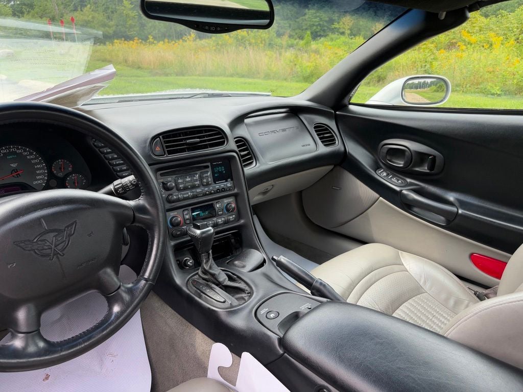 2001 Chevrolet Corvette Base