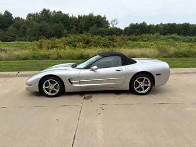 2001 Chevrolet Corvette Base
