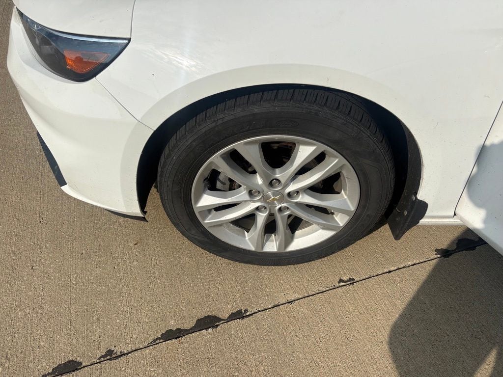 2017 Chevrolet Malibu LT 1LT