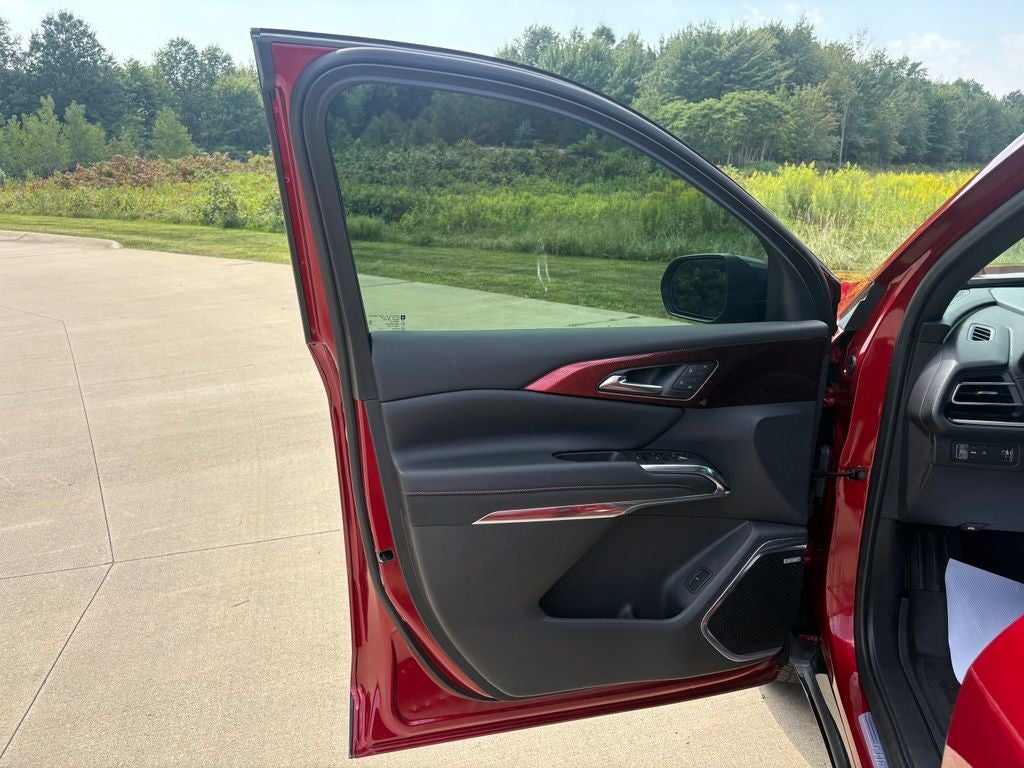 2025 Chevrolet Traverse RS
