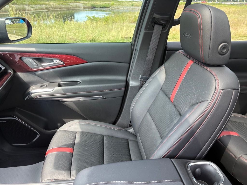2025 Chevrolet Traverse RS