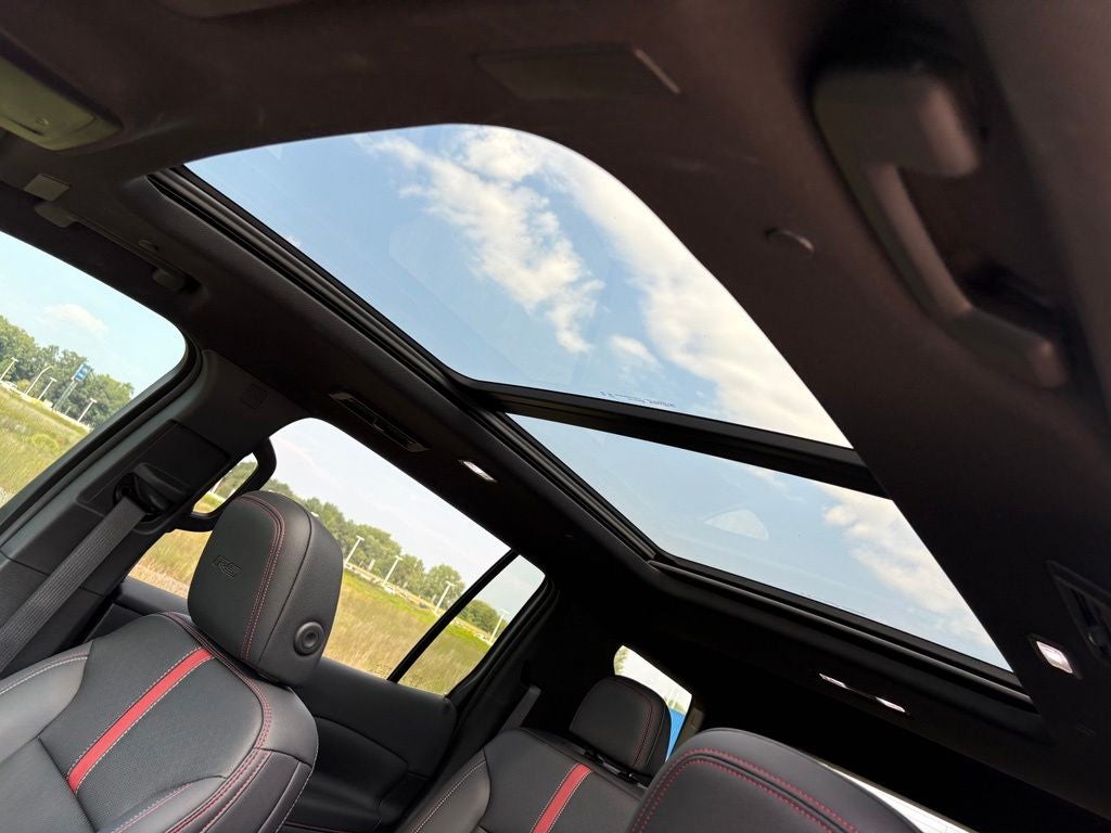 2025 Chevrolet Traverse RS