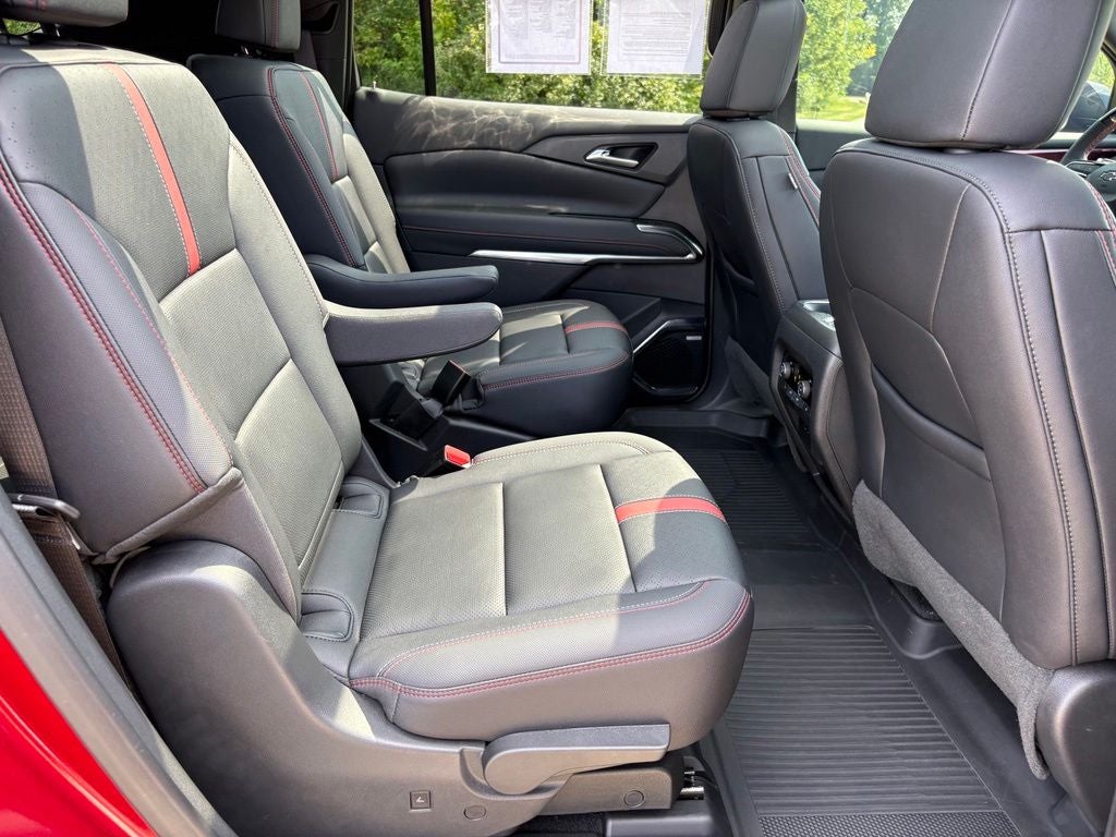 2025 Chevrolet Traverse RS