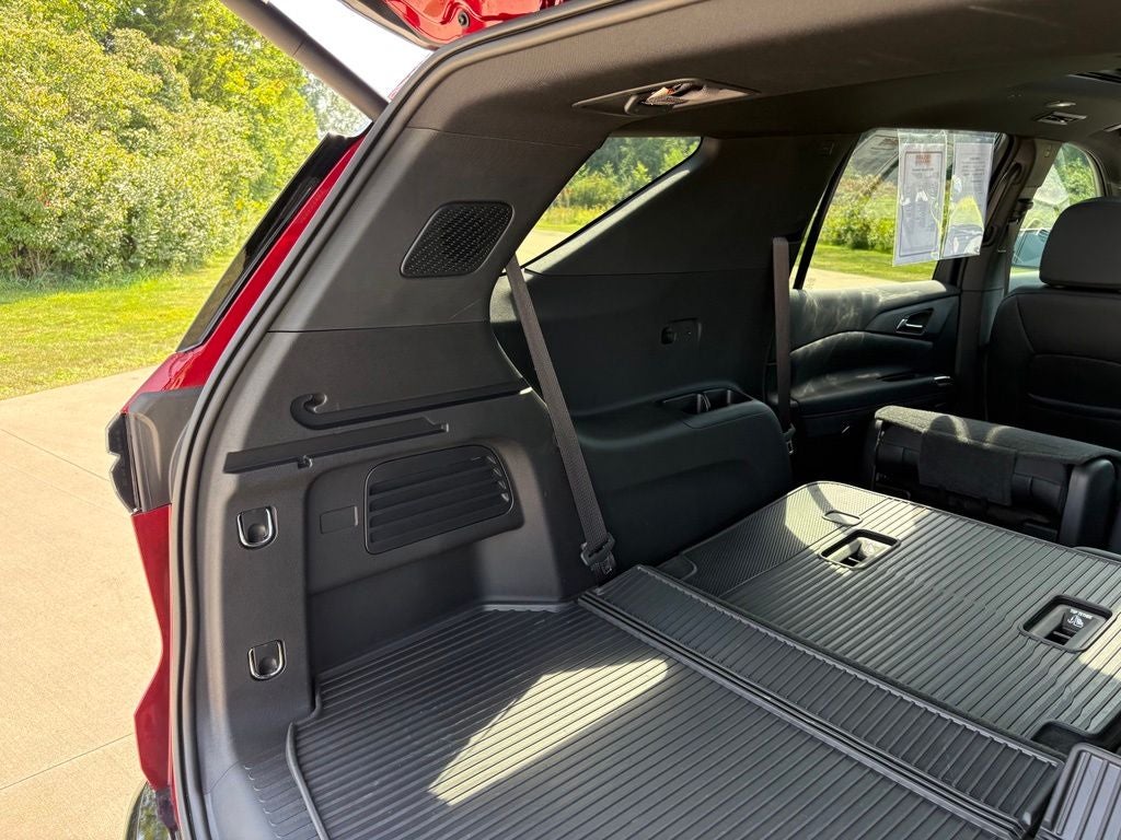 2025 Chevrolet Traverse RS