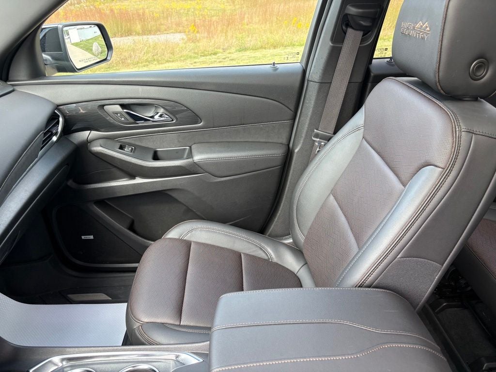 2023 Chevrolet Traverse High Country