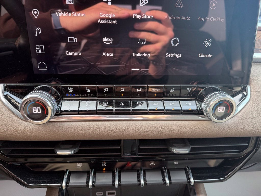 2024 GMC Canyon Denali