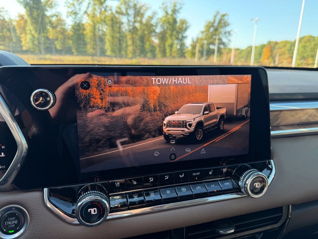 2024 GMC Canyon Denali