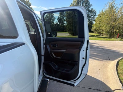2023 Nissan Titan Platinum Reserve