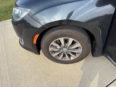 2020 Chrysler Pacifica Touring L Plus