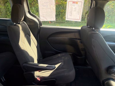 2023 Chrysler Pacifica Touring