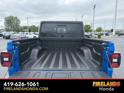 2022 Jeep Gladiator Overland