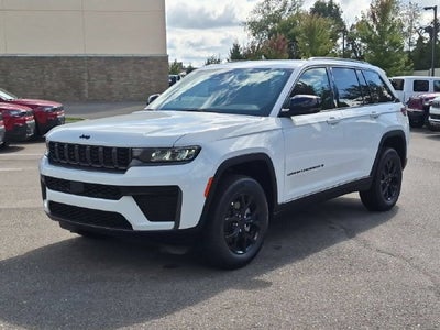 2026 Jeep Grand Cherokee Altitude