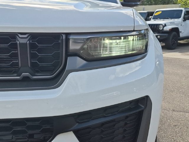 2026 Jeep Grand Cherokee Altitude