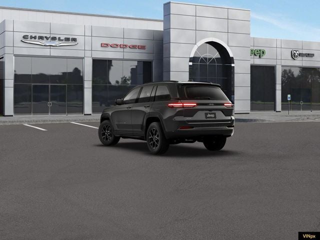 2026 Jeep Grand Cherokee Laredo Altitude