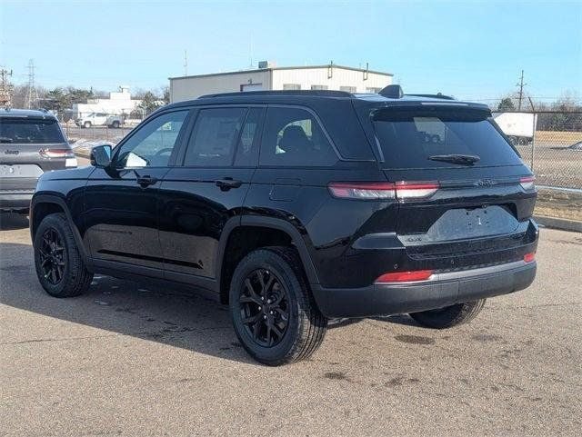 2026 Jeep Grand Cherokee Laredo