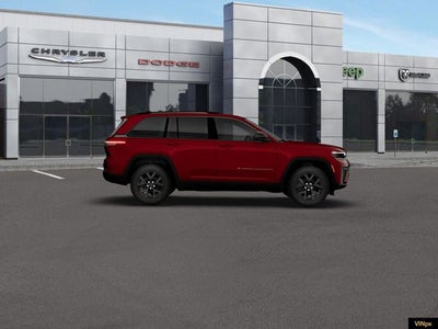 2026 Jeep Grand Cherokee Laredo Altitude