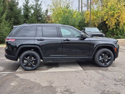 2027 Jeep Grand Cherokee Limited