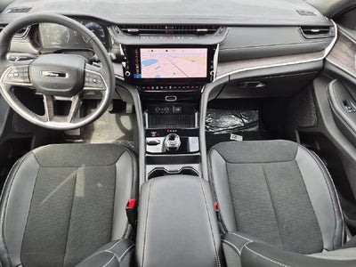 2027 Jeep Grand Cherokee L Laredo Altitude