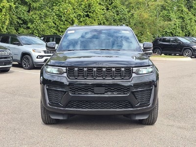 2027 Jeep Grand Cherokee L Laredo Altitude