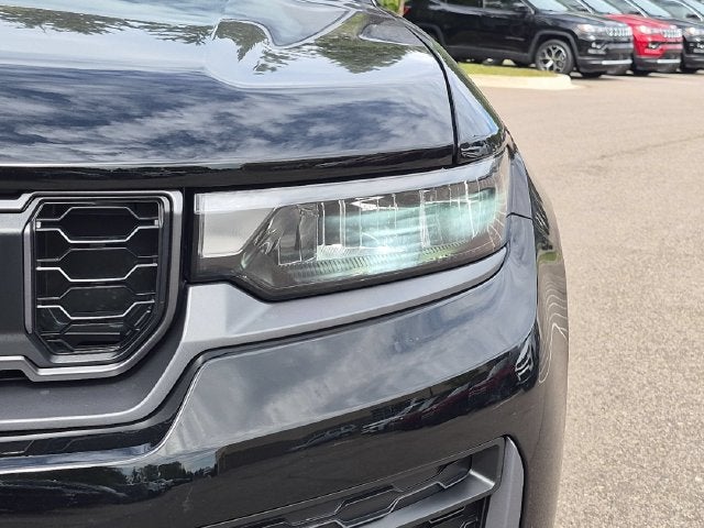 2027 Jeep Grand Cherokee L Laredo Altitude