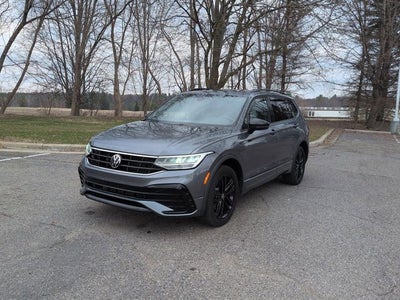 2022 Volkswagen Tiguan 2.0T SE R-Line Black