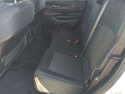 2023 Jeep Grand Cherokee Laredo 4x4